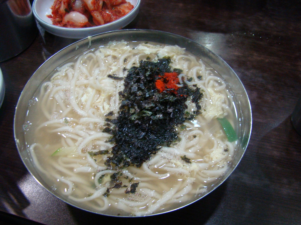 대학칼국수 이미지