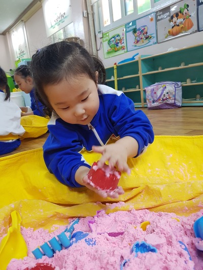 해피샌드데이 이미지