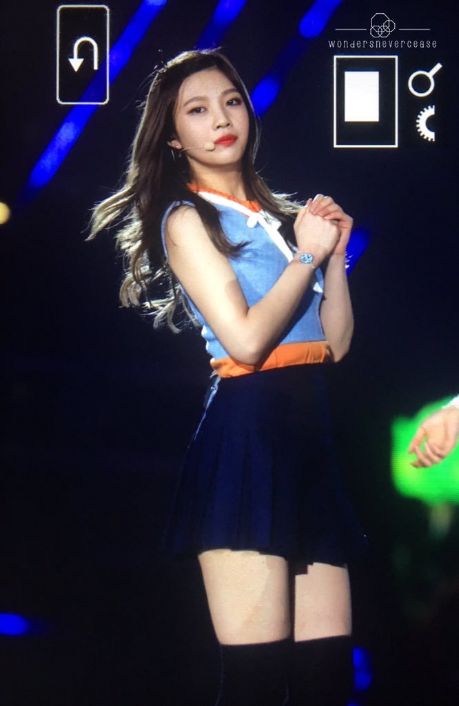 오늘자 비주얼 대박적인 조이 .jpg | 인스티즈