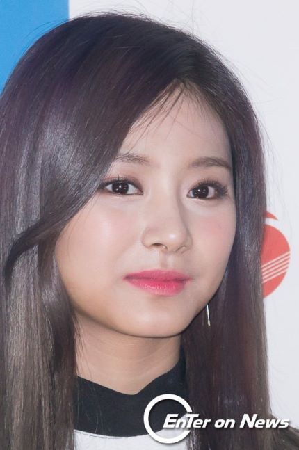 오늘자 트와이스 쯔위 | 인스티즈