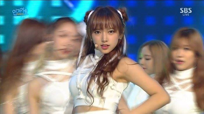 우주소녀라는 신인 그룹에 중국멤버라는데... 춘리급 피지컬인듯.gif | 인스티즈
