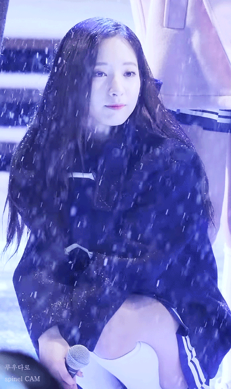 우주소녀 보나 레전드 찍던 날.jpg | 인스티즈