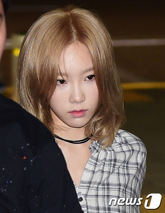 오늘자 공항 태연 .jpg | 인스티즈