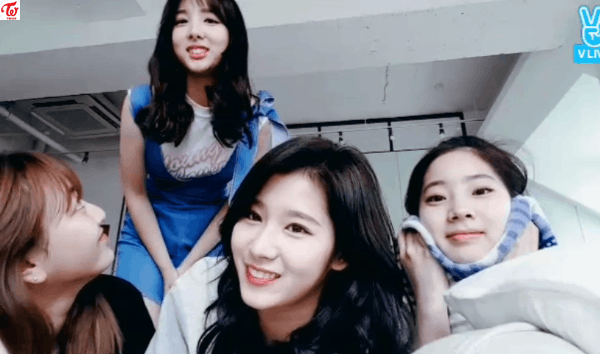 [데이터주의] 트와이스 V앱 SANA | 인스티즈