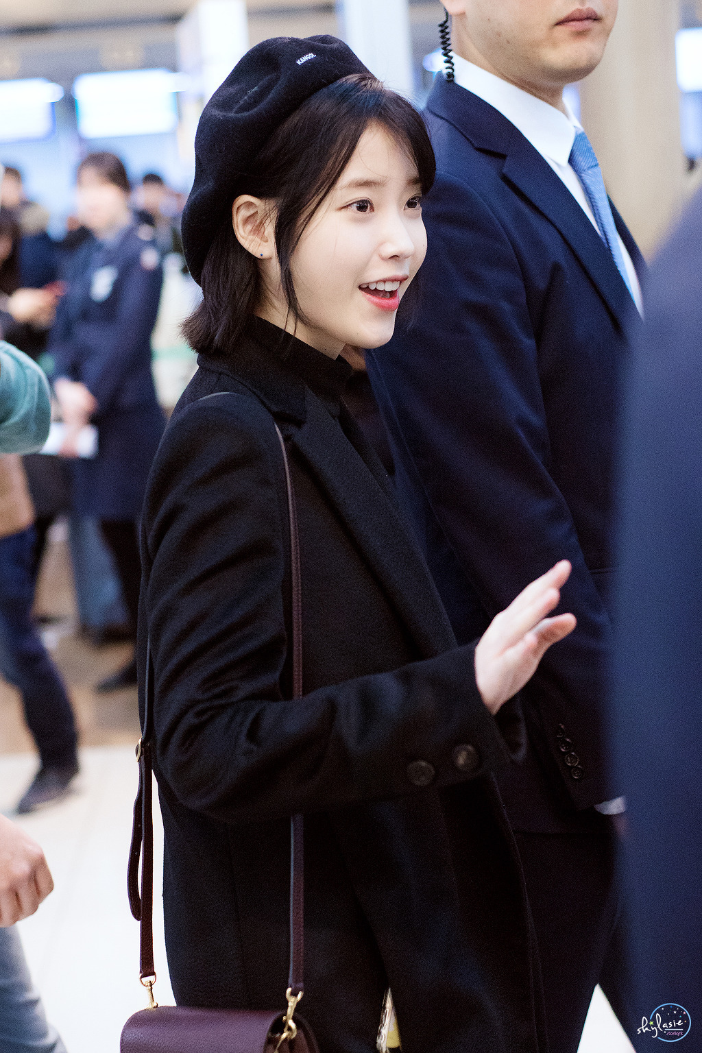 [17.01.06] 대만 출국 아이유.jpg | 인스티즈