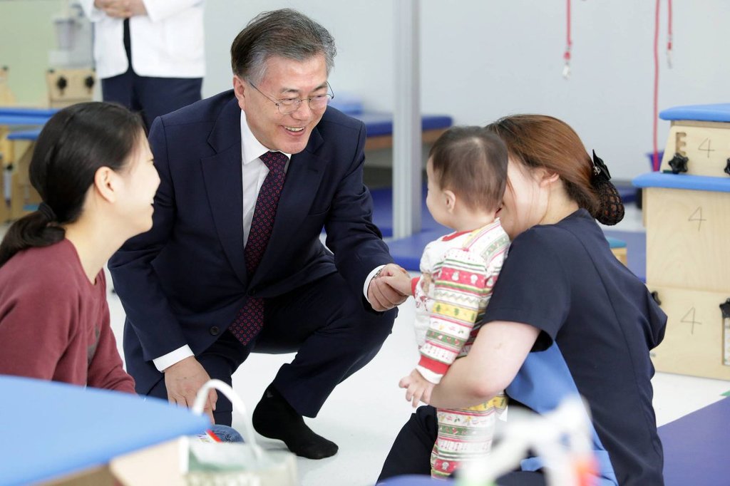오늘도 열일한 문재인 | 인스티즈