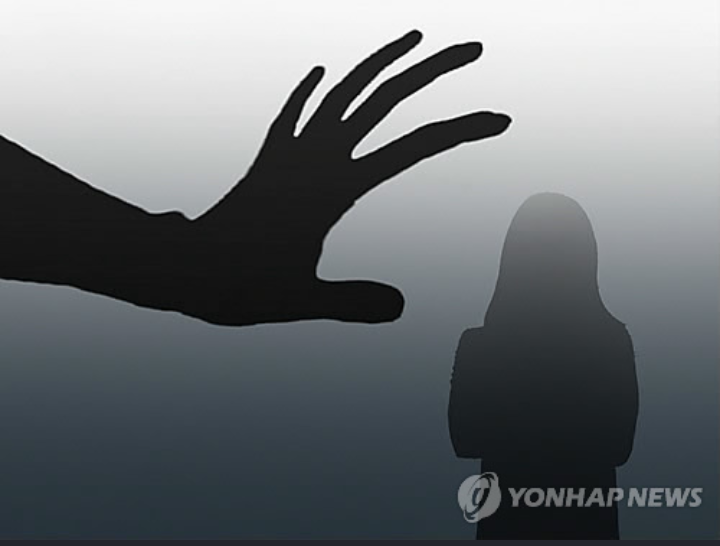 만취 군인 여자 화장실 들어가 성추행 | 인스티즈