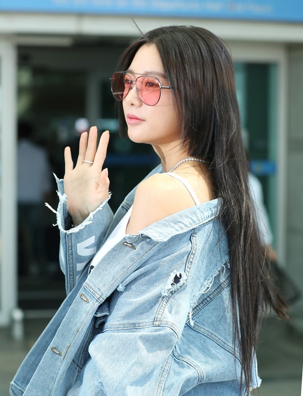 오늘자 클라라 몸매ㄷㄷㄷㄷ | 인스티즈