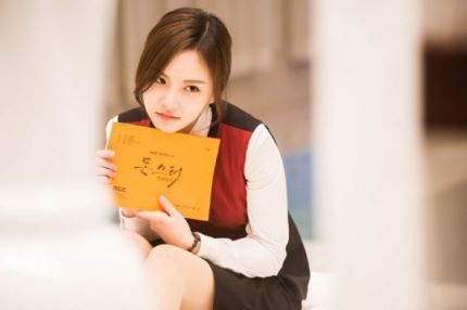 새 월화 드라마 몬스터에서 성유리 아역으로 나오는 예쁜 여배우 | 인스티즈