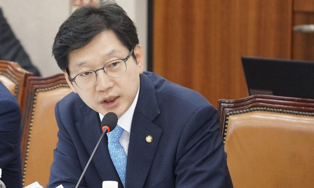 19대 대통령 이니의 친구들을 소개할게요 jpg | 인스티즈
