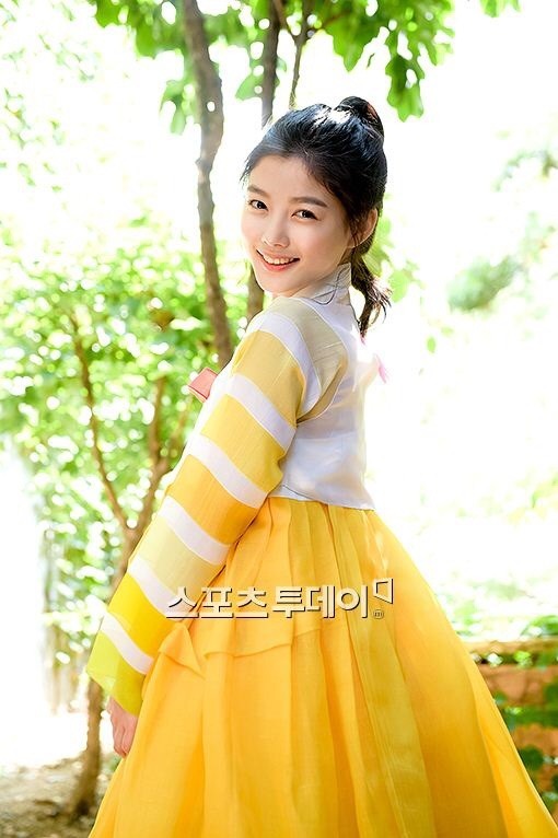 갈수록 넘사벽 여신으로 성장하는 김유정 | 인스티즈