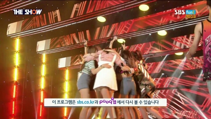 자연스럽게 아이오아이가 된 오늘자 여자친구 예린ㅋㅋ | 인스티즈