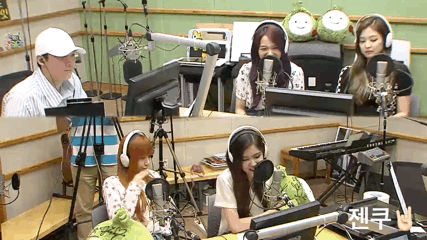 라디오에서 비글미 터지는 블랙핑크.gif | 인스티즈