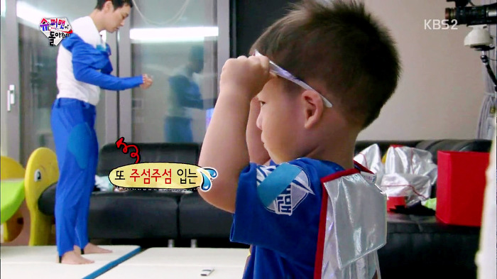 [슈퍼맨이돌아왔다] 번개맨으로 분장한 이휘재를 본 이서언ㅋㅋㅋㅋㅋㅋㅋ | 인스티즈