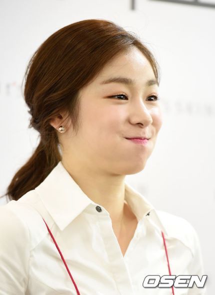 오늘자 연아킴 희한한 드레스.jpg | 인스티즈