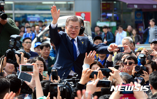 오늘 제주시 동문시장 찾은 문재인.jpg | 인스티즈