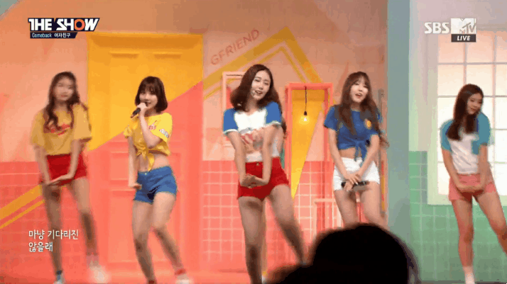 리즈찍고 있는 여자친구 멤버 둘 | 인스티즈