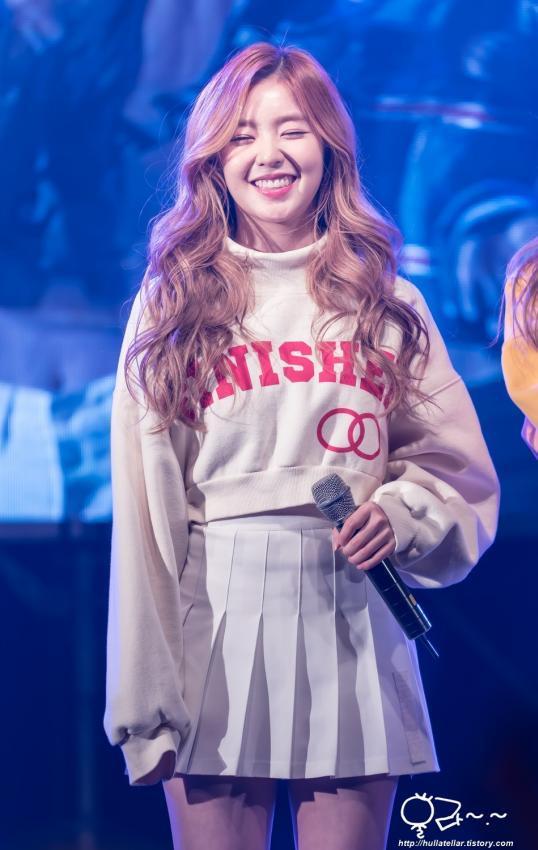 레드벨벳 아이린 눈웃음.jpgif | 인스티즈