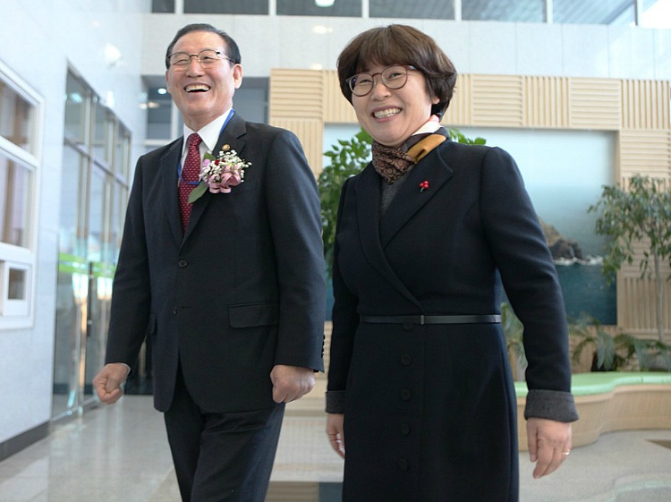 행복한 청춘 이미지