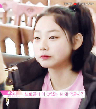 먹는모습도 귀여운 아기 | 인스티즈