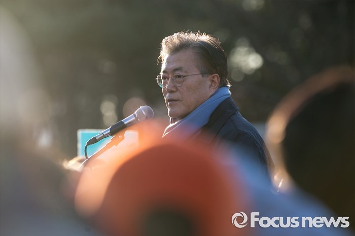 오늘자 국회앞 연설하는 문재인 | 인스티즈