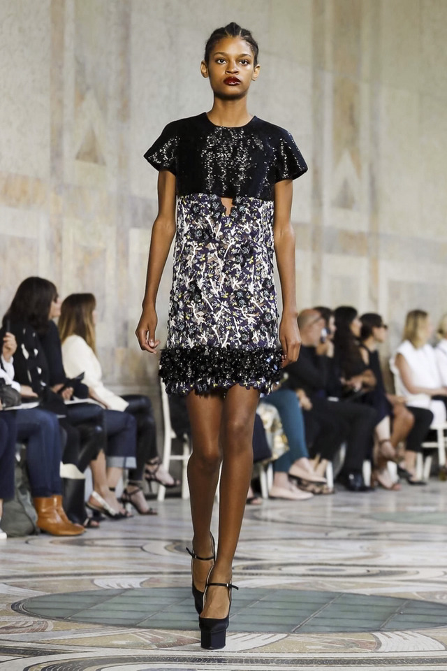 2018 S/S Giambattista Valli 오뜨꾸뛰르 컬렉션 | 인스티즈
