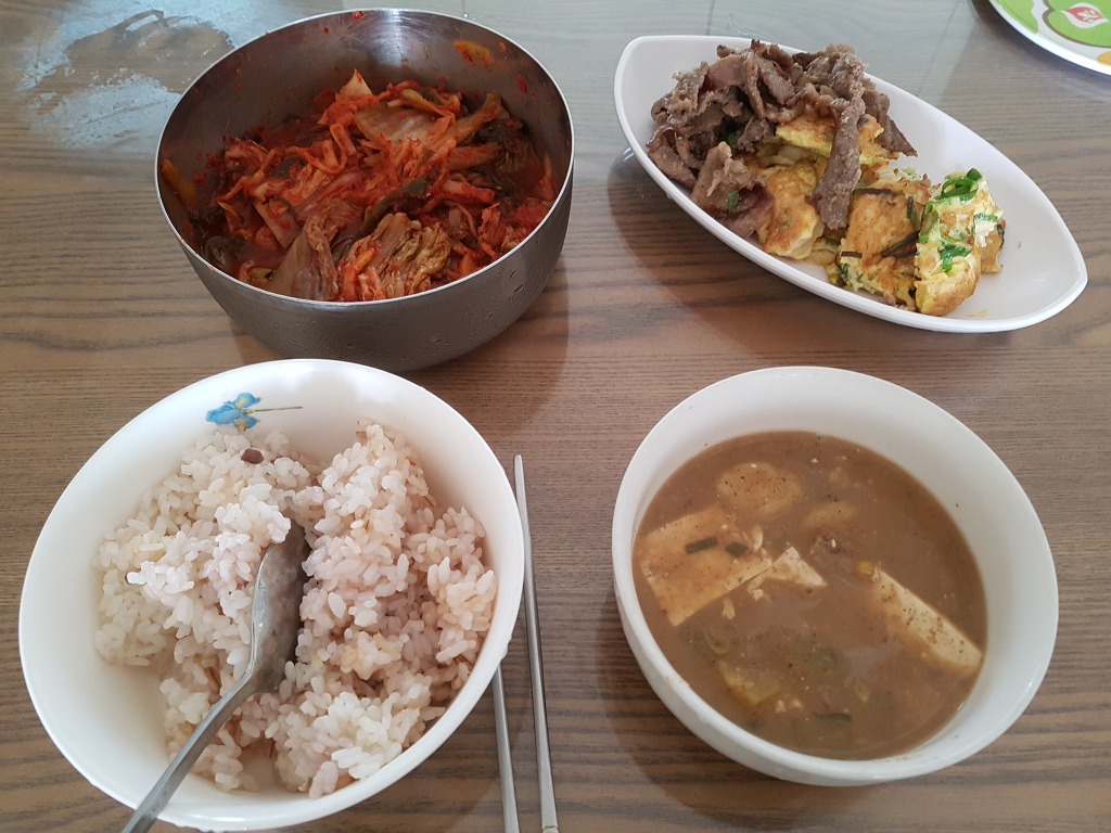 가난한 아침식사 | 인스티즈