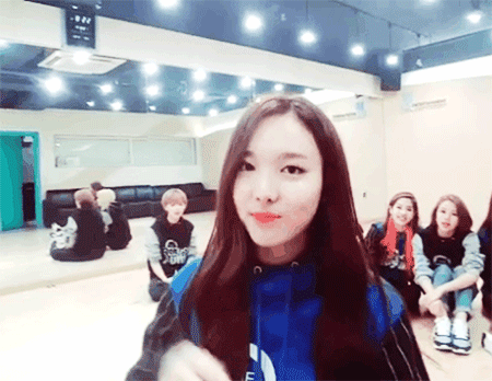 트와이스 나연.gif | 인스티즈