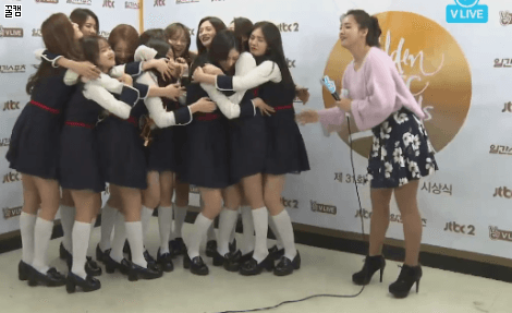 골든 디스크 신인상 받아서 완전 신난 아이오아이 ㅋㅋㅋㅋㅋ | 인스티즈