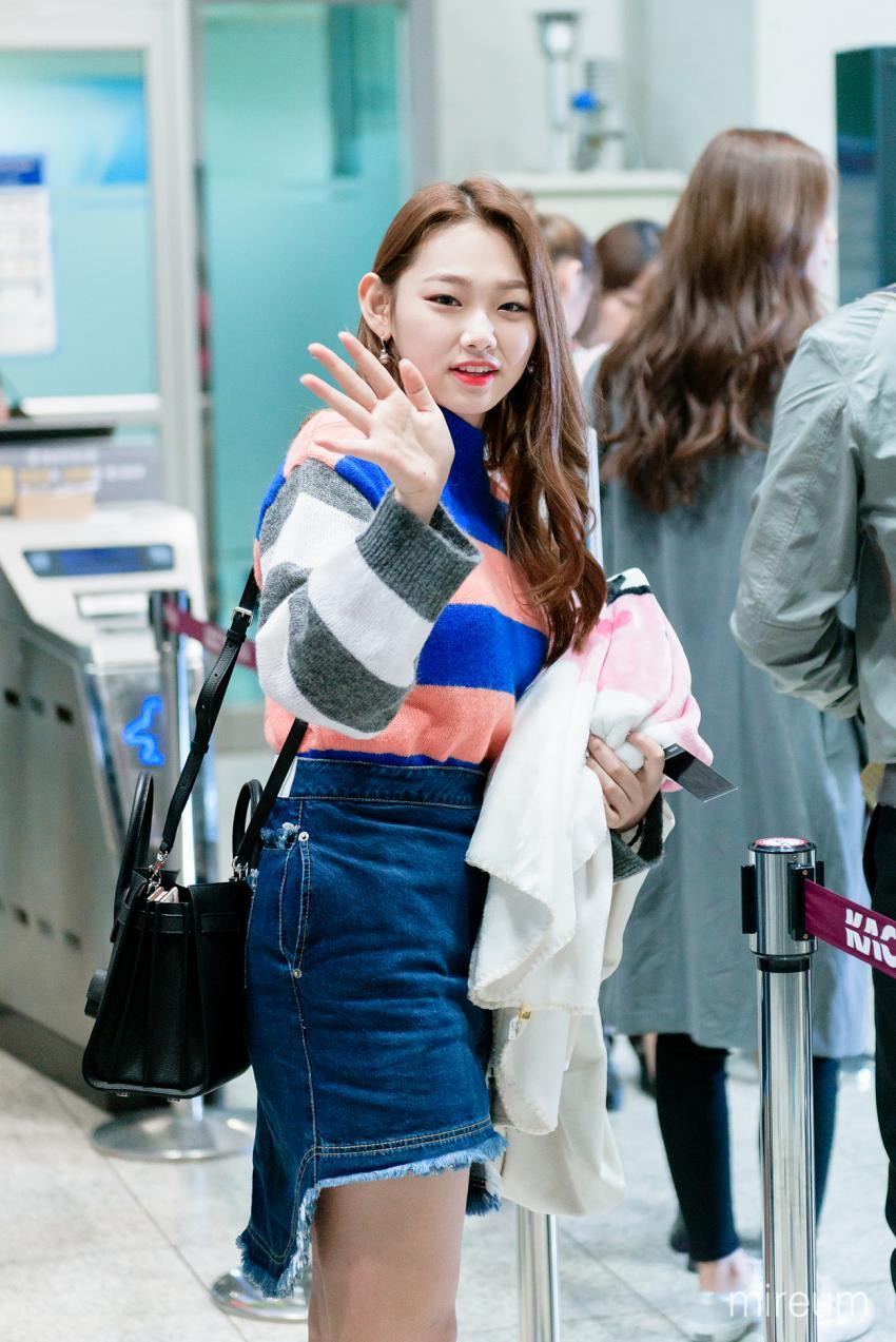 아이오아이 에서 의외로 낯을 많이 가리고 쑥쓰러움이 많다는 멤버 | 인스티즈