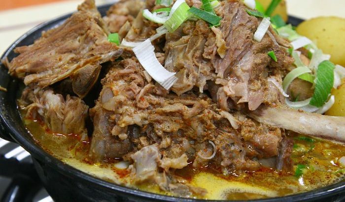 음식을 먹고 라라랜드의 천문대 씬처럼 황홀한 느낌을 느꼈던 유명한 감자탕 | 인스티즈
