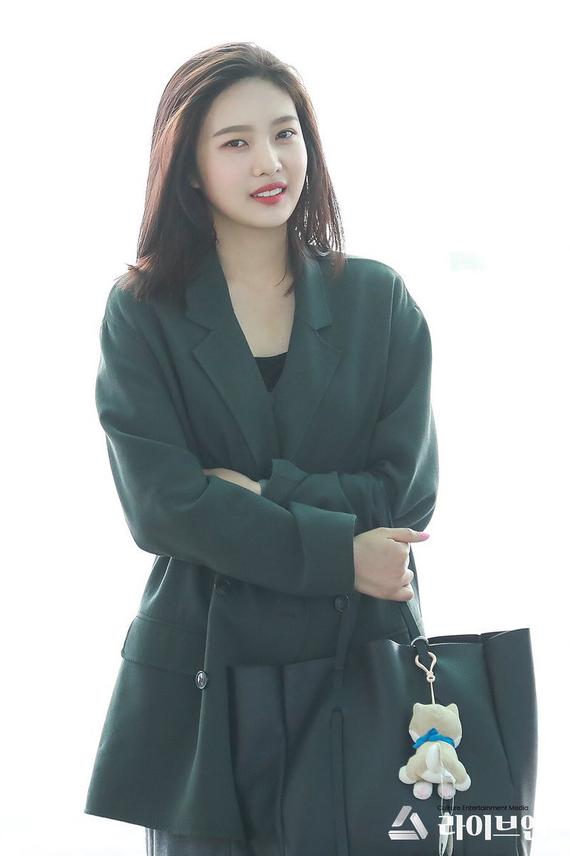 레드벨벳의 큐티섹시갓 둥둥이 조이.jpg | 인스티즈
