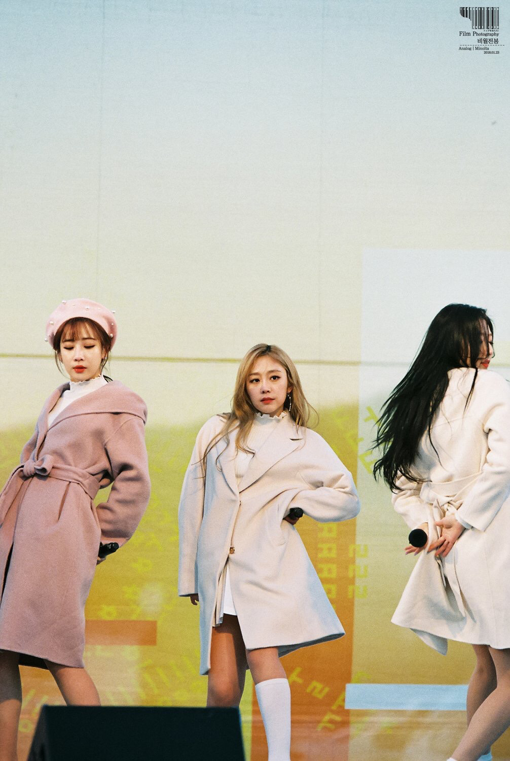 [러블리즈] 미니빔을 갖고싶은 마음이 들어서 지수 | 인스티즈
