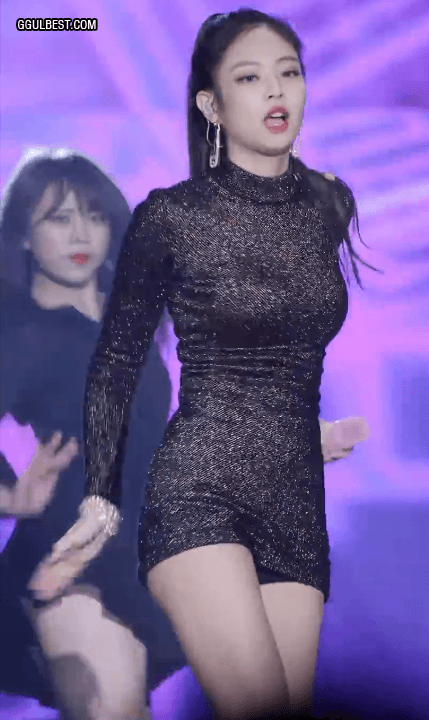 타이트한 원피스 입은 제니.gif | 인스티즈