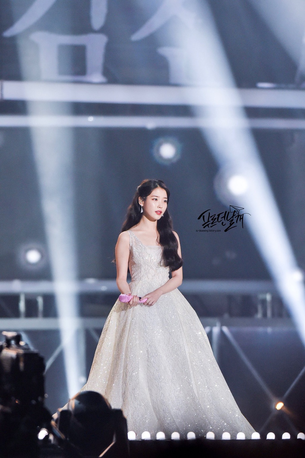 아이유가 밝히는"이름에게"의미 | 인스티즈