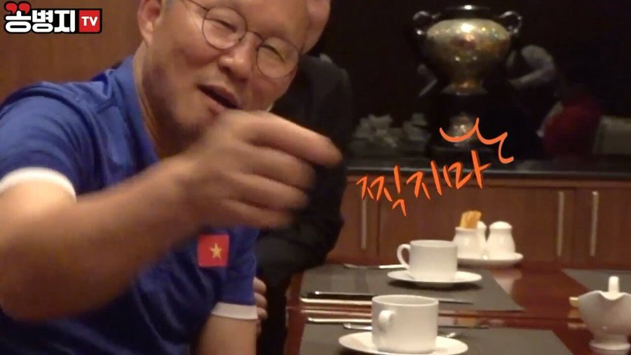시합 중에 잠든 사건 해명하는 박항서 | 인스티즈
