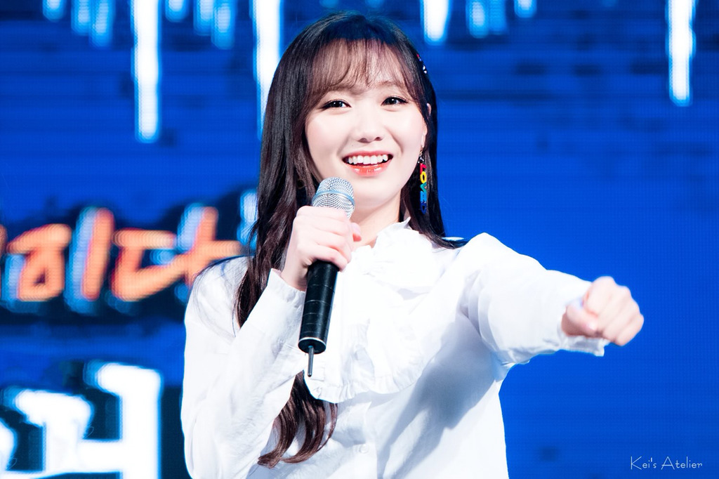 [러블리즈] 카페 명함을 선물 받아서 수정이 | 인스티즈