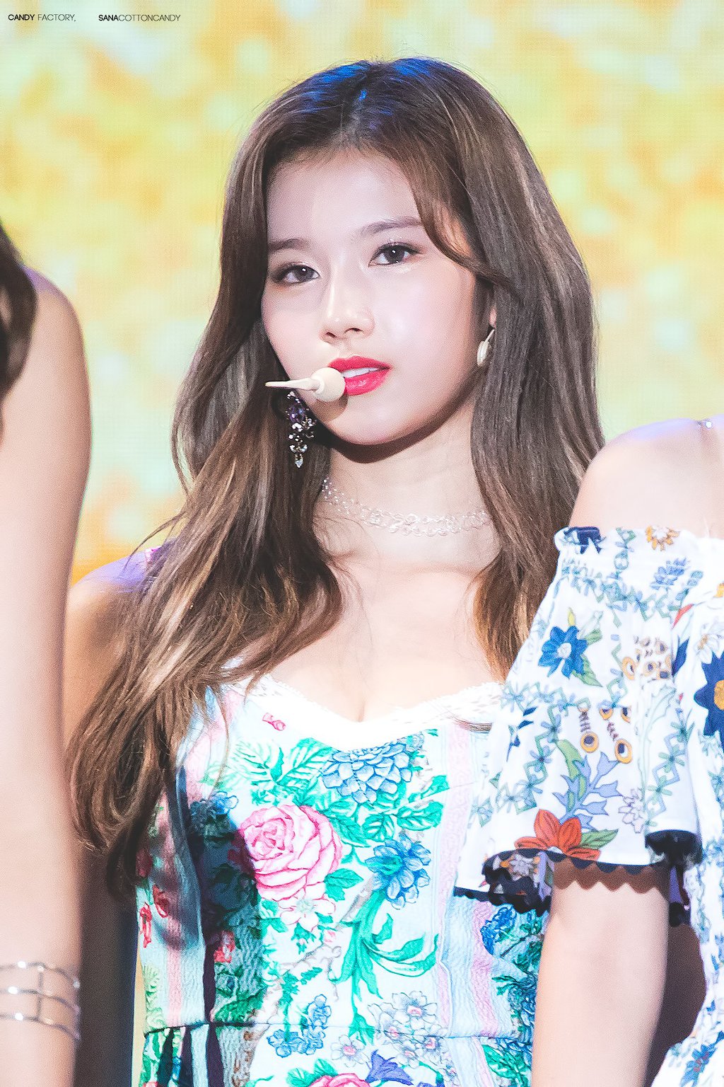 180723 트와이스 사나 - DTNA + What is love ? + Likey 울산 음악중심 | 인스티즈