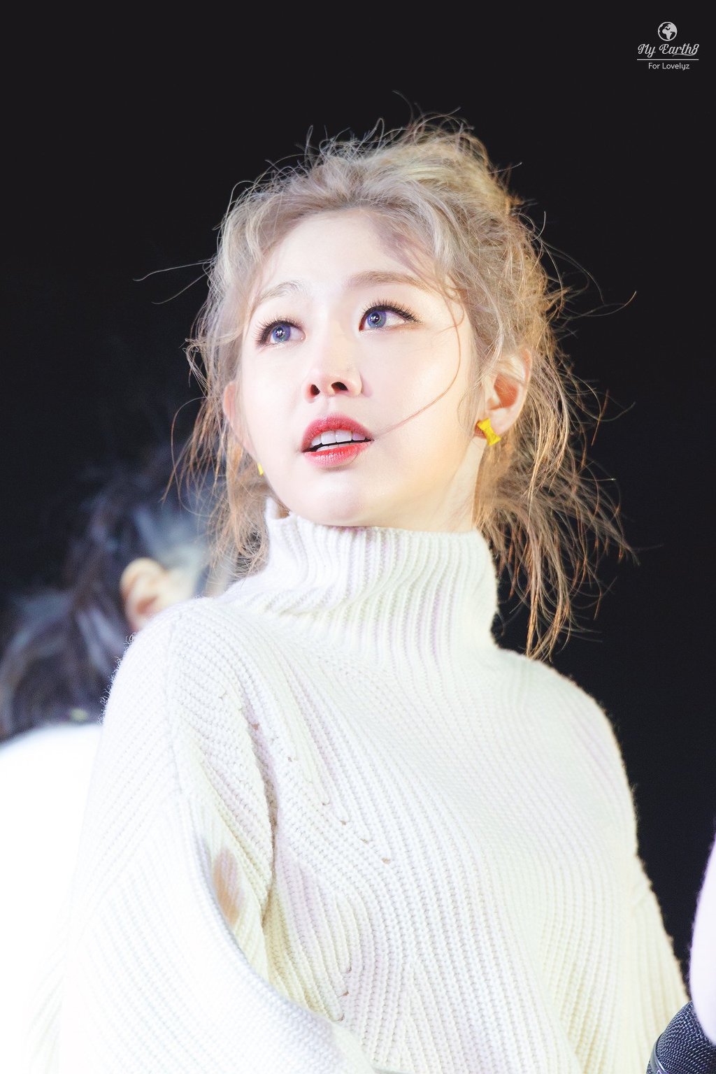 금발머리가 찰떡같이 어울리는 러블리즈 지수.jpg | 인스티즈