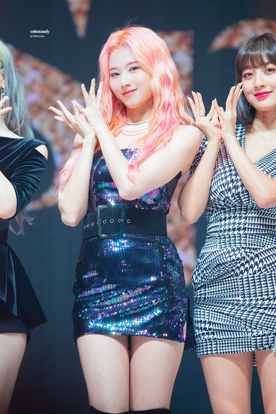 오늘이 생일인 트와이스 사나.jpgif (335장) | 인스티즈