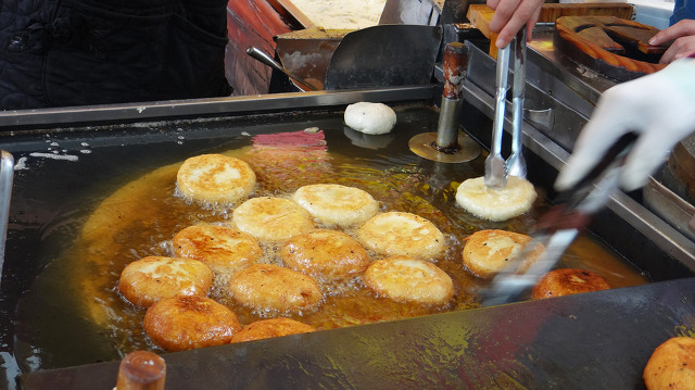 보기만 해도 콜레스테롤 지수 상승하는 튀김호떡.jpg | 인스티즈