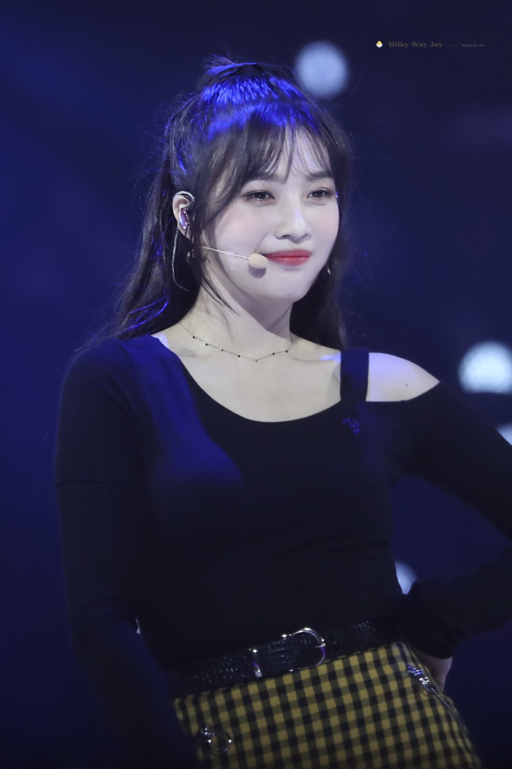 앞머리 내린 큐티섹시 체크 조이.jpgif | 인스티즈
