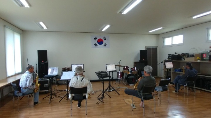 색소폰뜰 이미지