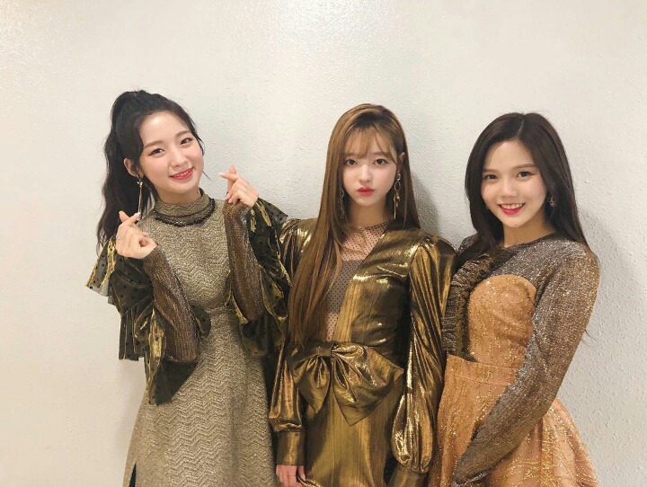 오늘자 오마이걸 인스타 업뎃 | 인스티즈