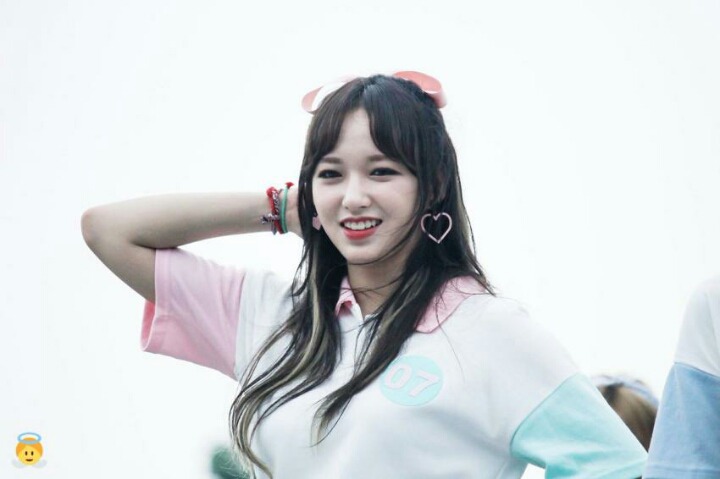 섹시포즈 뺏긴거에 대한 우주소녀 루다의 생각 | 인스티즈