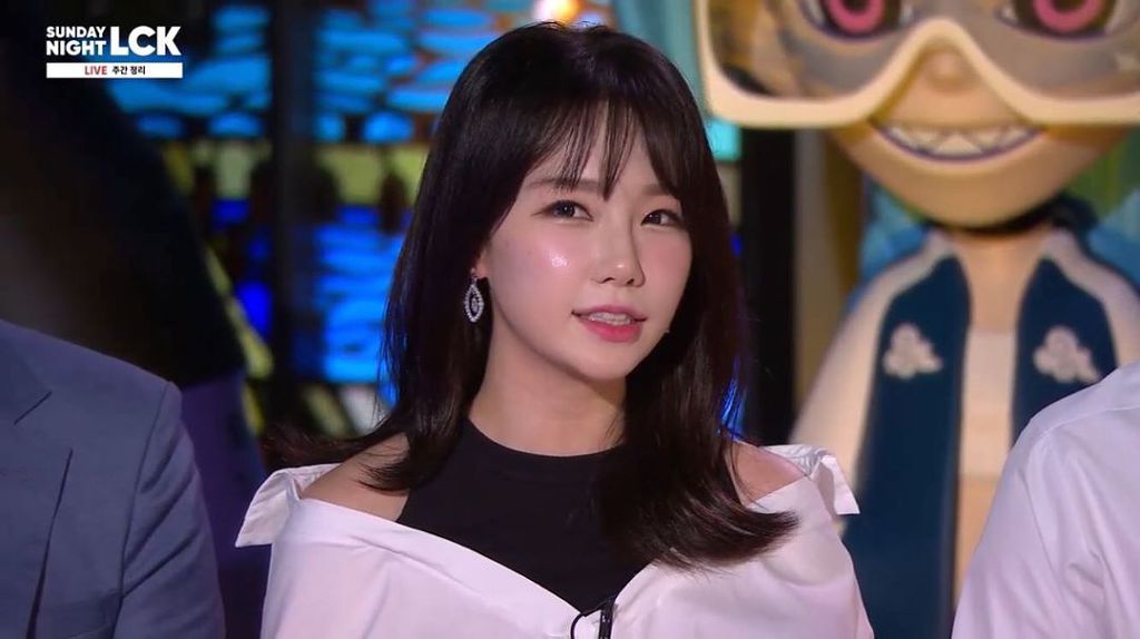 고려대 출신 게임 아나운서.jpgif | 인스티즈
