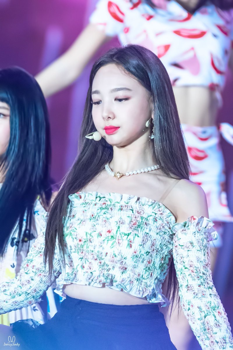 나연이로 멘탈 정화 | 인스티즈