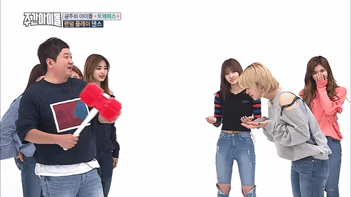뿅망치 맞는 정연.gif | 인스티즈
