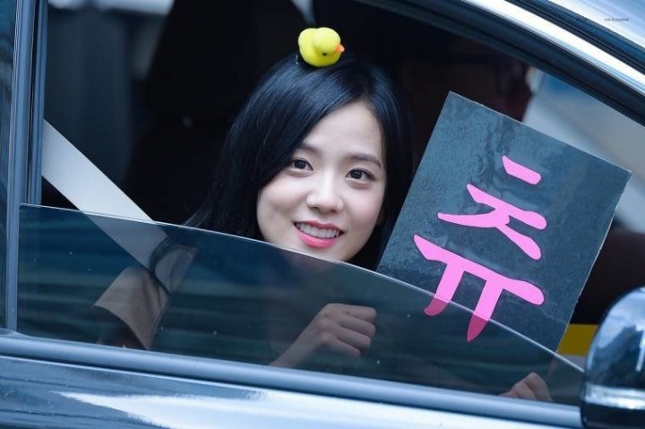 카페에 올라왔던 지수짤포함해 다시 공유하고싶으니 지수 | 인스티즈
