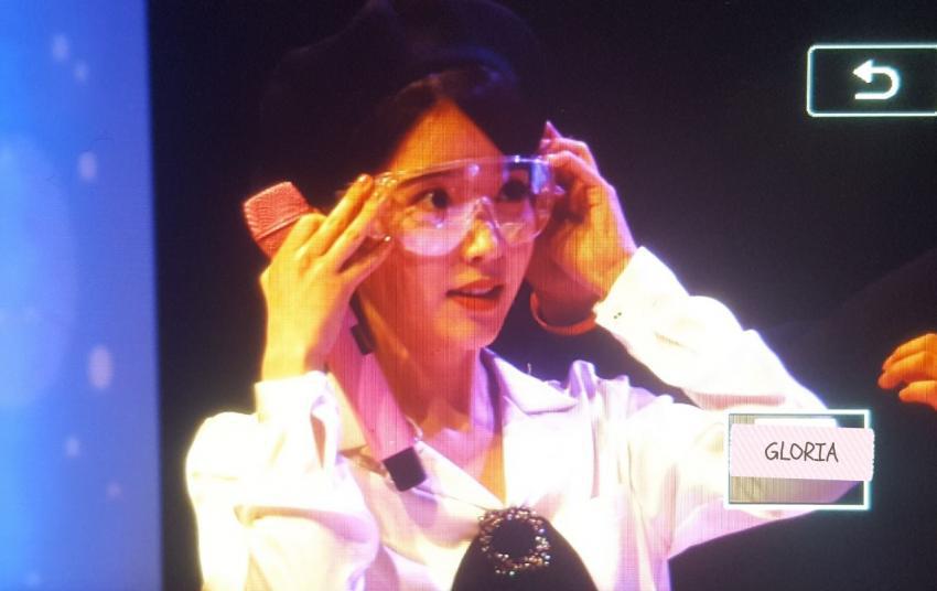 오늘자 아이유 | 인스티즈